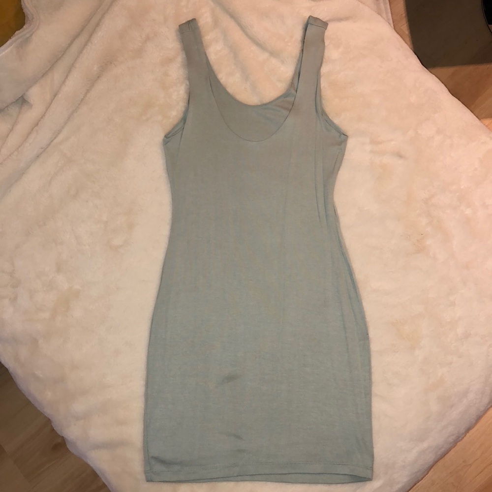 Dress - Picture 3 of 6
